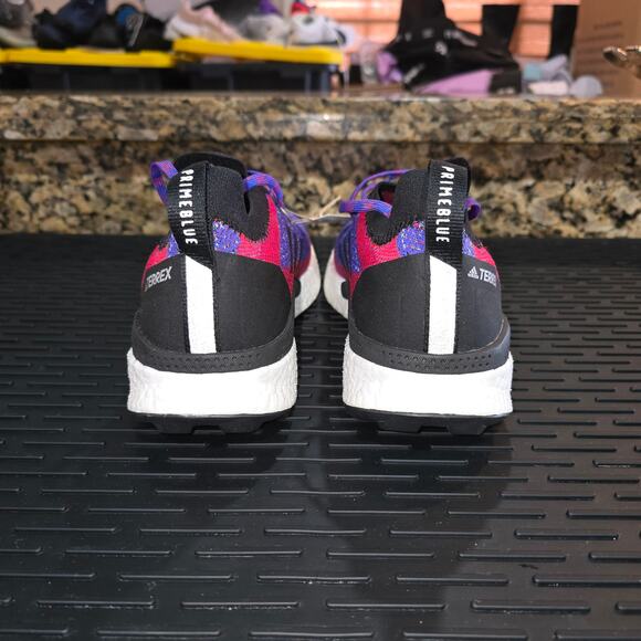 Adidas Terrex Two Ultra Primeblue size 9 Scarlet Athletic Sneakers H69069 - Picture 4 of 9